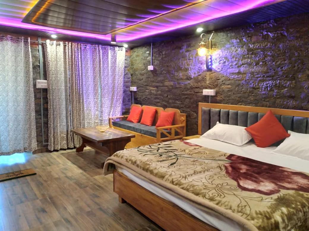 Nature Villaas Basa Homestay Pauri Ngoại thất bức ảnh