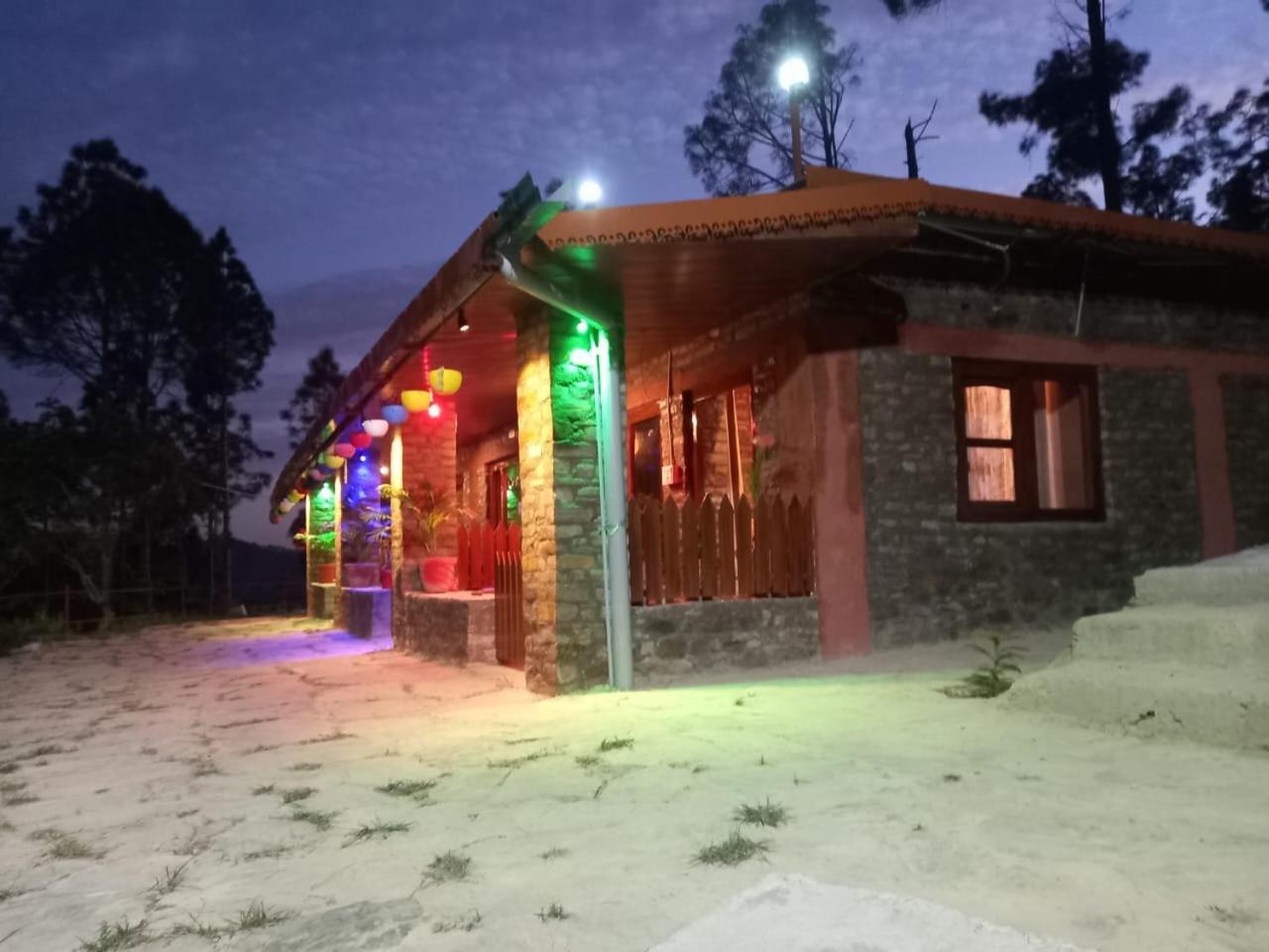 Nature Villaas Basa Homestay Pauri Ngoại thất bức ảnh