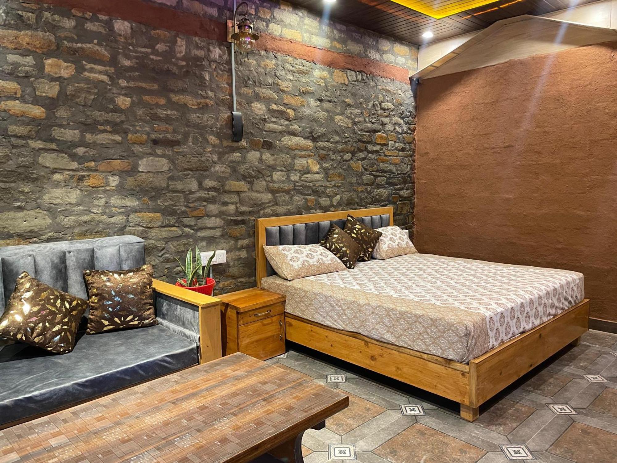 Nature Villaas Basa Homestay Pauri Ngoại thất bức ảnh