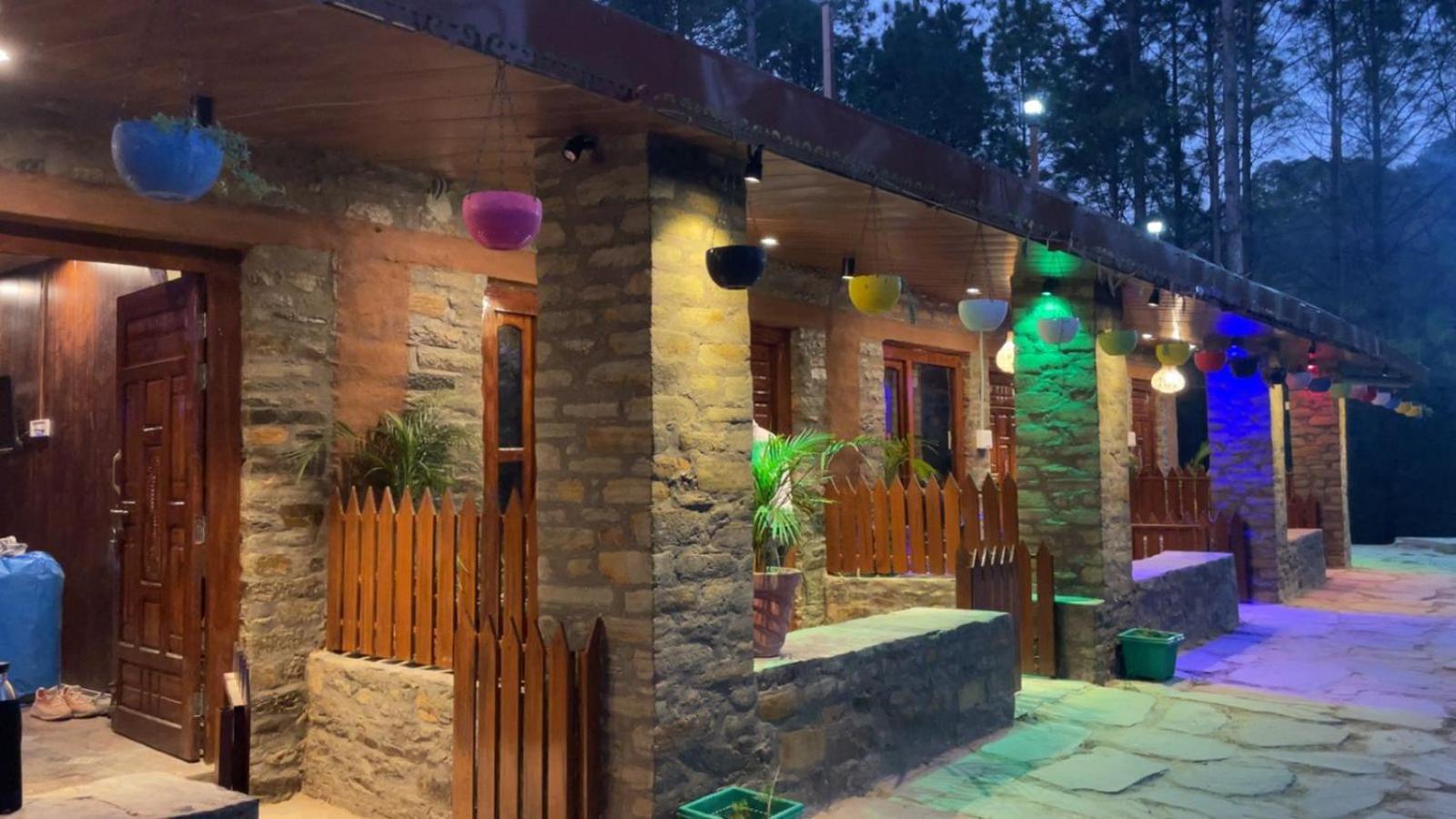 Nature Villaas Basa Homestay Pauri Ngoại thất bức ảnh